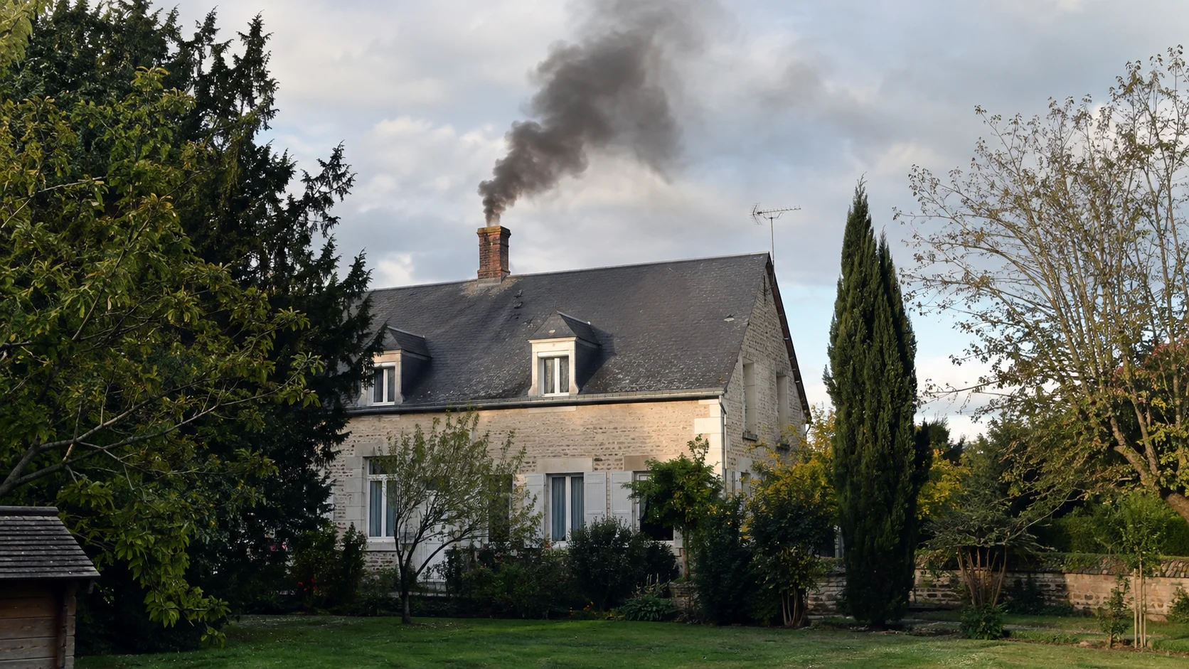 Cheminée présentant un dégagement de fumée